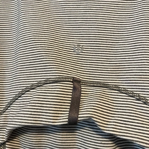 Lululemon Define Jacket Sz 12 In Tonka
Stripe Heathered Slate White - Picture 11 of 13